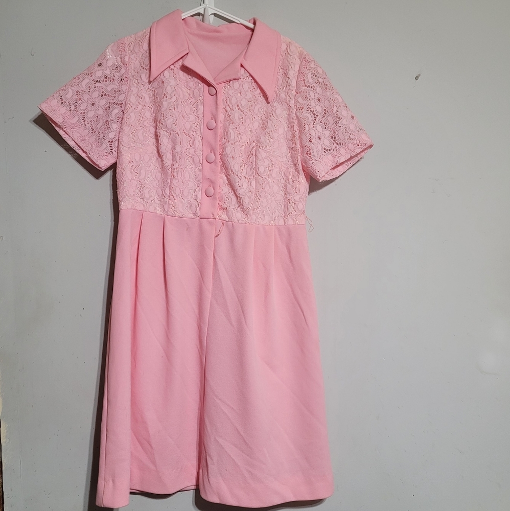 Elegant Pink Lace Dress